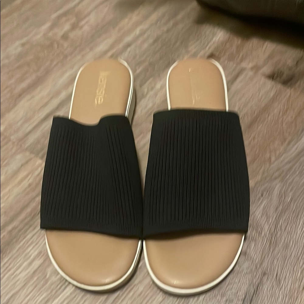 Kensie Black and Tan Minimalist Sandals